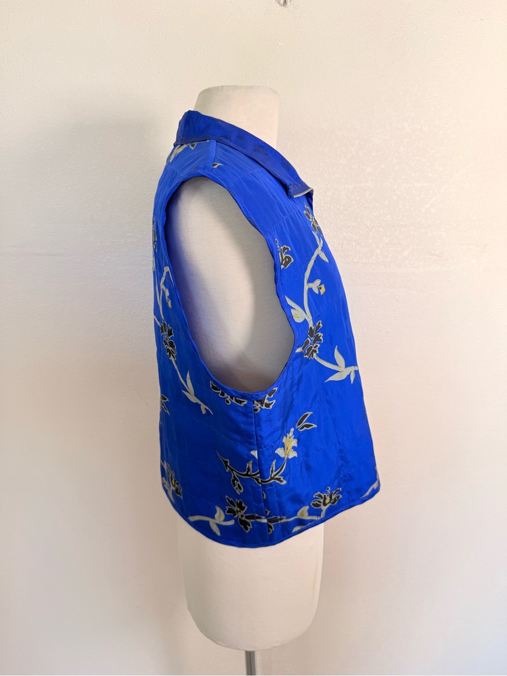 Vntg Y2K Blue Floral Quilted Puffer Vest Zip Front Cottagecore Boho Large Silk - Picture 3 of 5